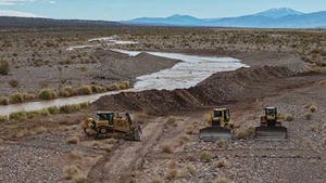 Calingasta refuerza las defensas del Río Los Patos ante el próximo período de deshielo