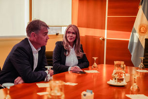 Directivos de Hualilán contaron los avances de la futura mina de oro a las autoridades de San Juan