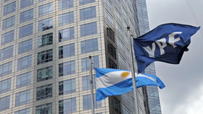 Juicio por YPF: el Gobierno argentino anticipa otro fallo adverso y acusa a "buitres domésticos"