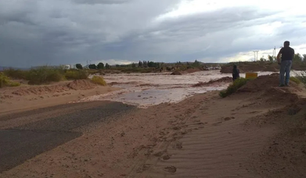 La creciente dañó la toma de agua de Mogna y el COEM asistió 46 emergencias habitacionales en Jáchal