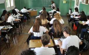 San Juan: solo 6 de cada 100 estudiantes finalizan la secundaria a tiempo y con buen nivel en Lengua y Matemática
