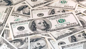 El dólar blue en San Juan retrocedió $20 mientras el oficial cerró en $1.407