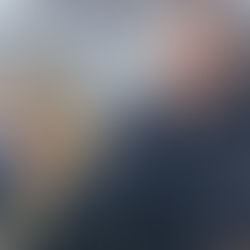 Polémica en la comitiva de Milei: Adorni llevó a su esposa a EE. UU. sin cargo público