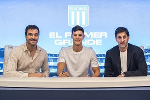 Racing presentó a Valentín Carboni y ya se sumó a la pretemporada