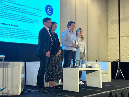 Grupo L galardonado en los Premios AACAM 2025