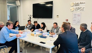 Apertura de sobres para la licitación del cambio de válvula de riego en el Dique Cuesta del Viento