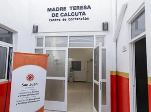 El Ministerio de Familia reforzó la asistencia a personas en situación de calle ante la llegada del frío