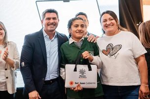 San Juan renovó el acuerdo con UNOPS para adquirir cerca de 22 mil computadoras y destinará más de 5 millones de dólares al sistema educativo