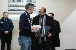 Por la condena a Julián Gil, ¿pueden suspenderle la matrícula de abogado?