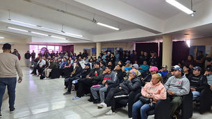 Más de 200 iglesianos se postularon para capacitarse como conductores profesionales en una iniciativa con salida laboral