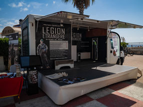 STAND D'INFORMATION - LEGION ETRANGERE
