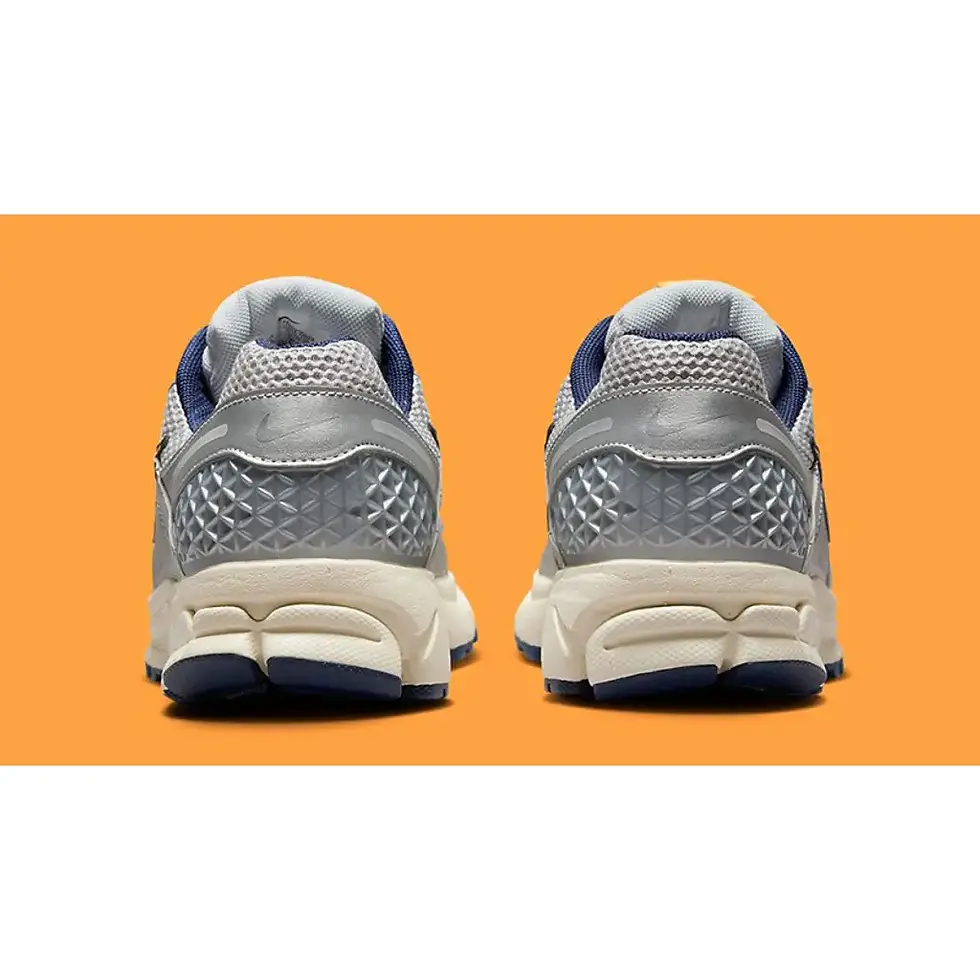 Thumbnail: Nike Zoom Vomero 5 'Laser Orange'