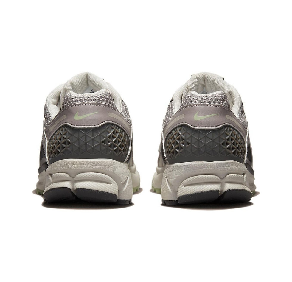 Thumbnail: Nike Zoom Vomero 5 'Bone Beige'