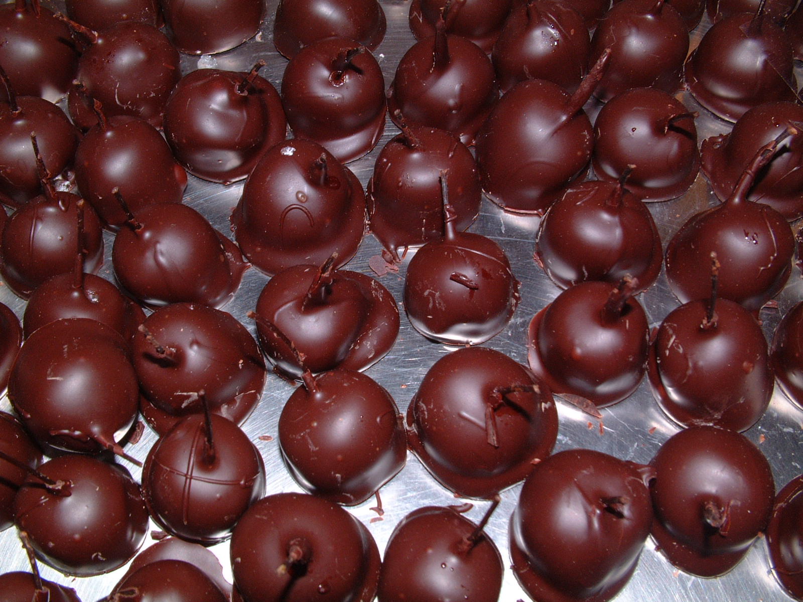 CHOCOLATS ET CONFISERIES | LANCELOT CHOCOLATERIE PATISSERIE SCIEZ ...