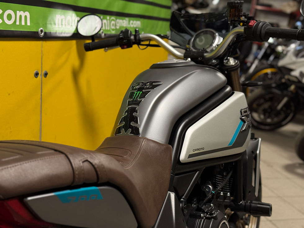 Miniatura: CFMOTO 700CL-X Heritage (2023)