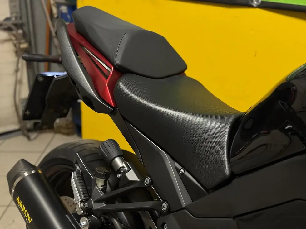 Miniatura: Kawasaki Ninja 1000 SX (2023)