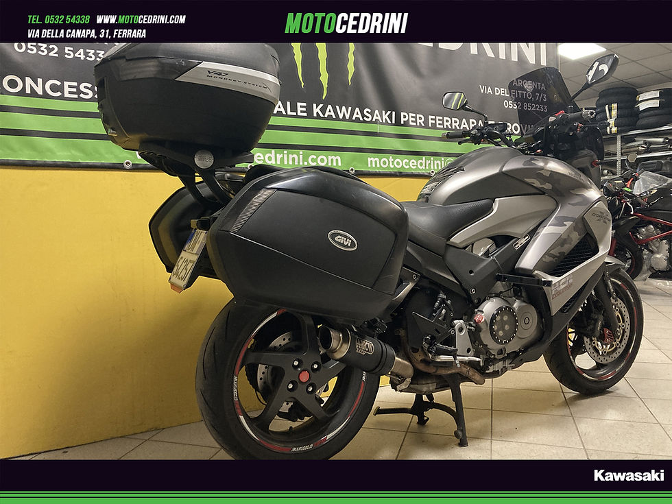 Miniatura: Honda VFR 800 (2013)