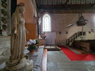 The Big Hearth of Villaines by artist Zoia Skoropadenko and ceramist Bernard Vitour