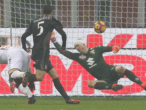 Milan 2 - Torino 1 : Milan avance a cuertos de final en la Copa Italia.