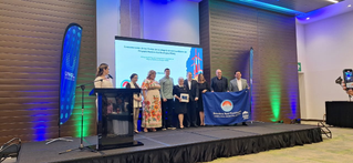 Gobierno Local de Santa Ana Recibe 7 Banderas Azul