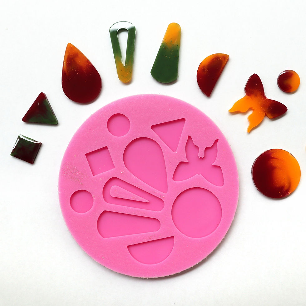 Silicone Mould Making & Resin Jewellery Making Workshop RM300