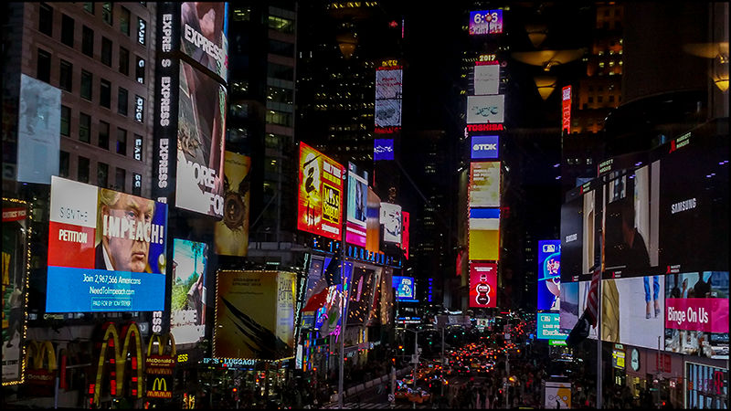 TimesSquare3Border(800)_181655 - Copy