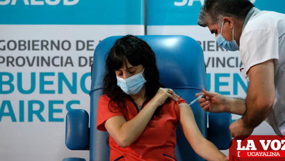 Niegan vacunas a enfermeras de Argentina 