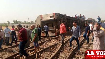 Tren se descarrila y deja alrededor de 32 muertos y 100 heridos