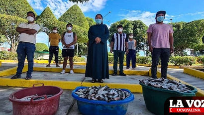 Produce dona 200 kilos de pescado a Comando Matico