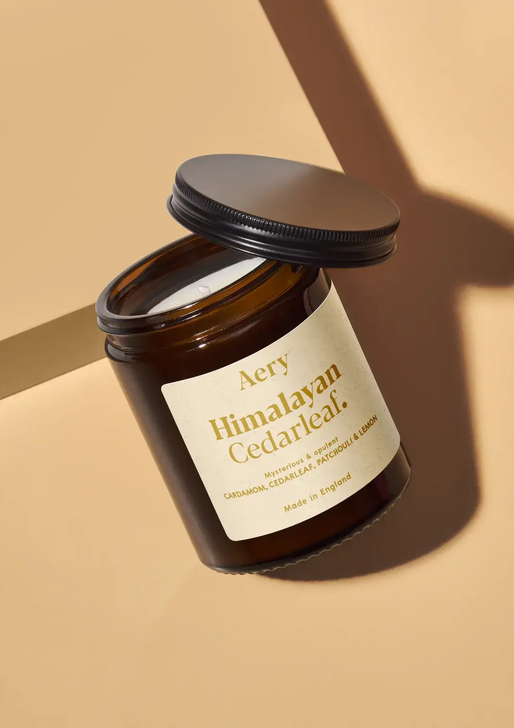 Aery Himalayan Cedarleaf candle