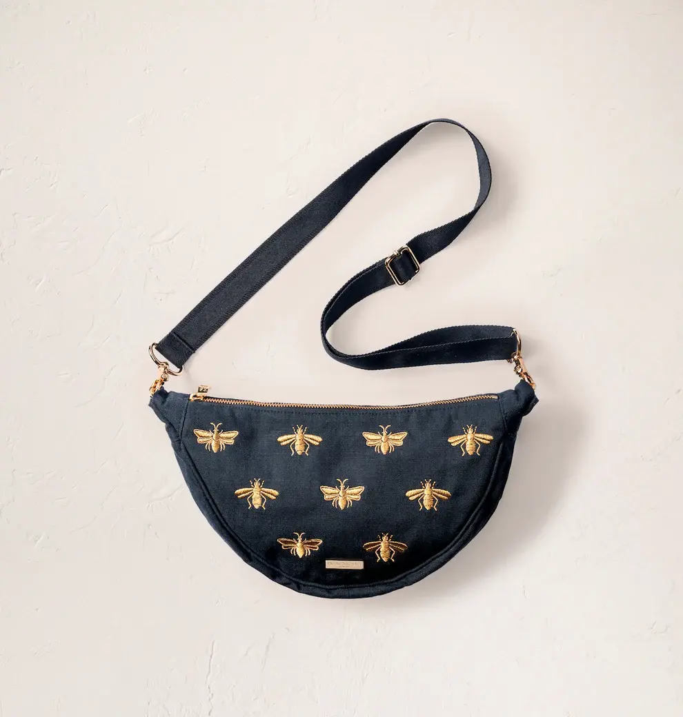 Elizabeth Scarlett Bee Crossbody bag