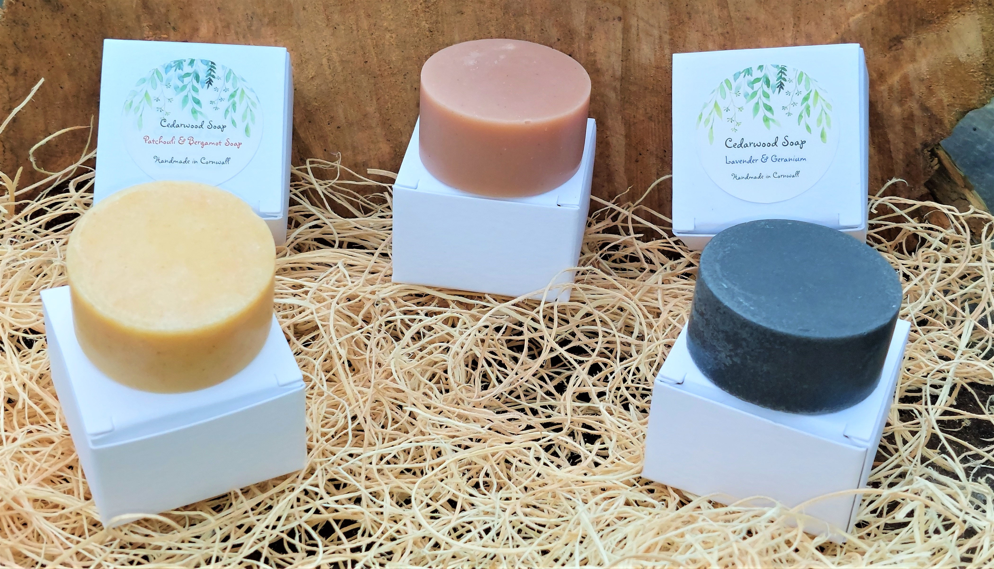 Hand-made Soap with Lavender & Geranium Essential Oils (40g)