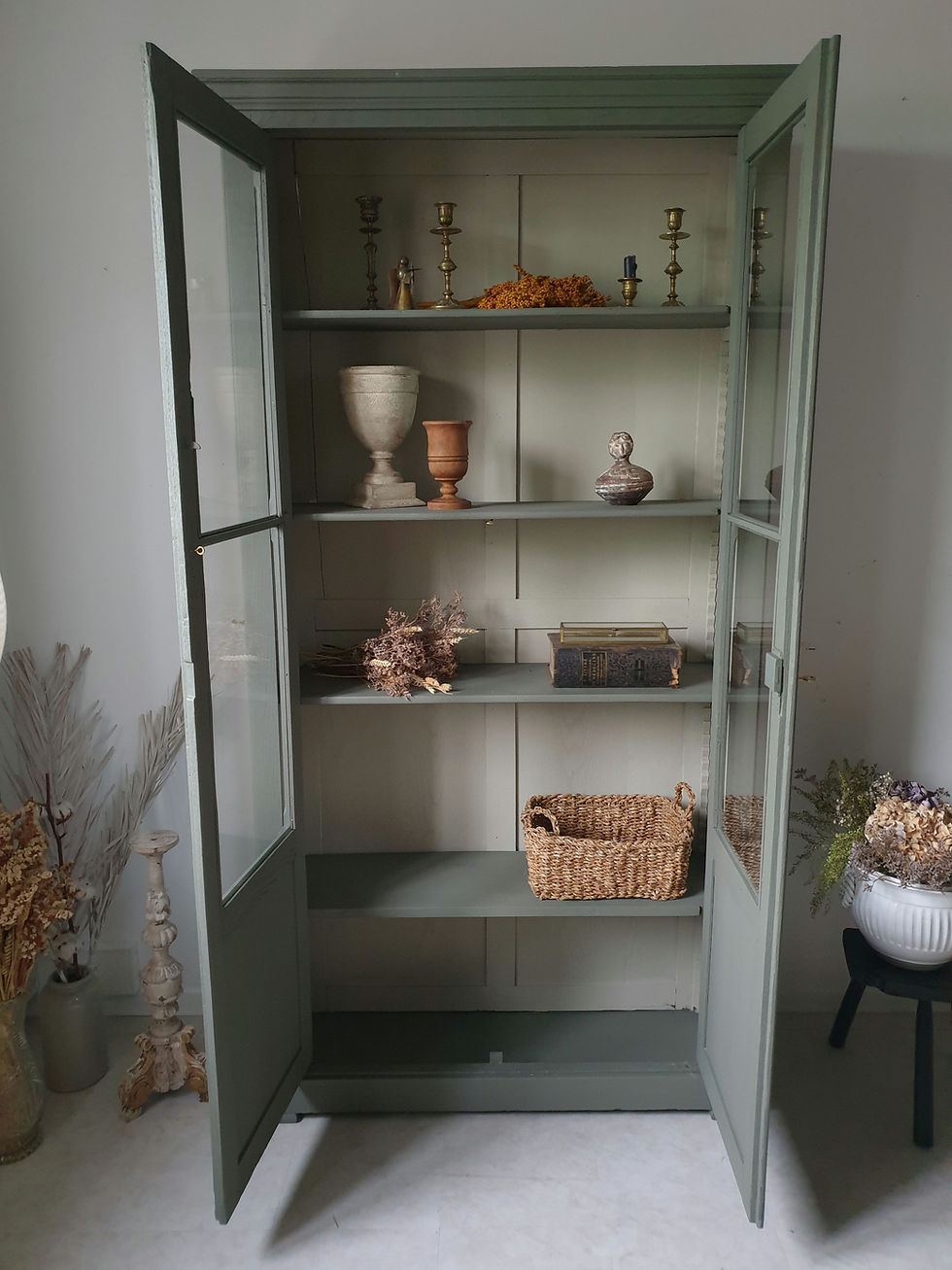 Miniature : Vitrine parisienne vintage en chêne massif