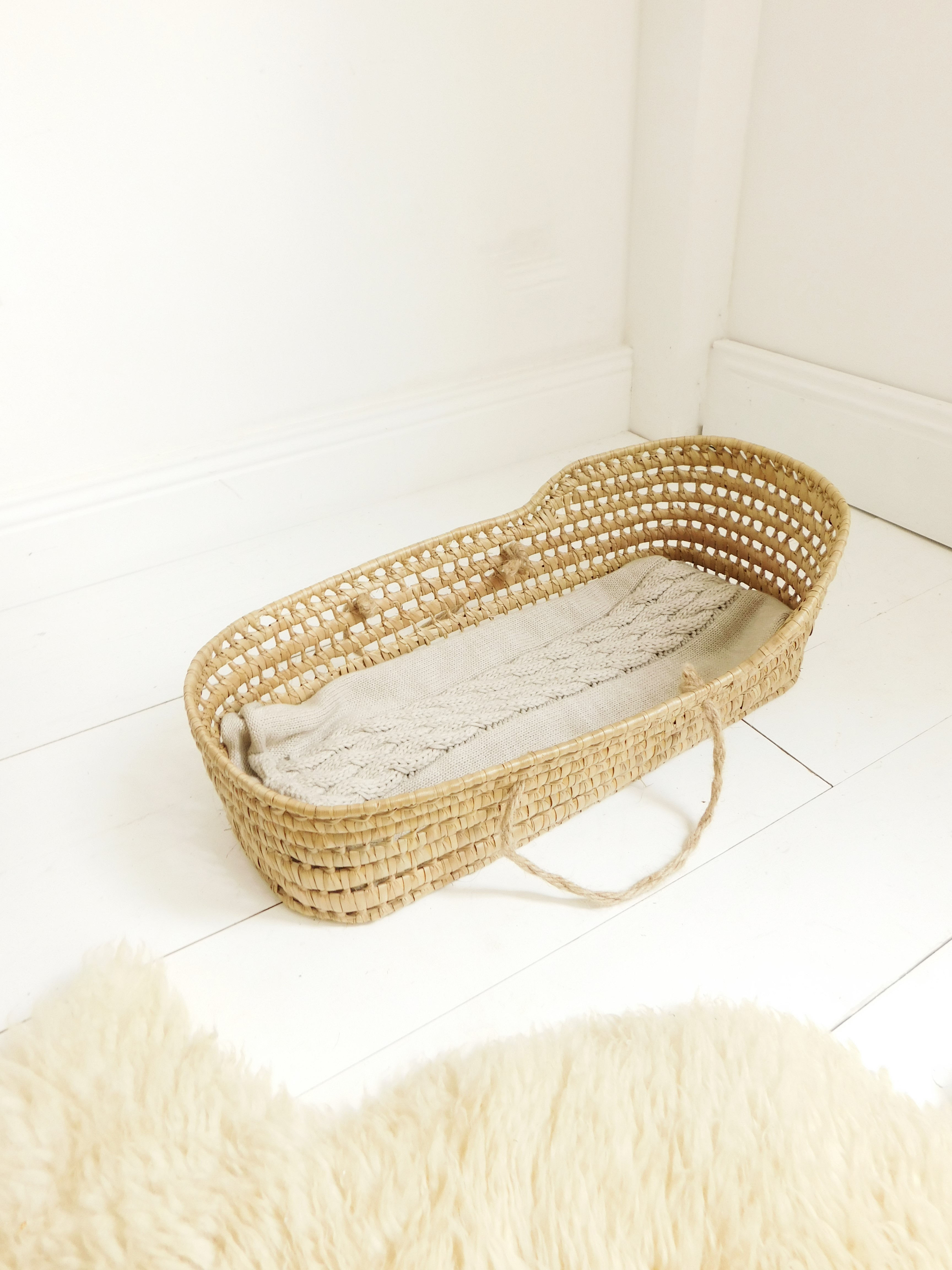 Landau de poupées en osier