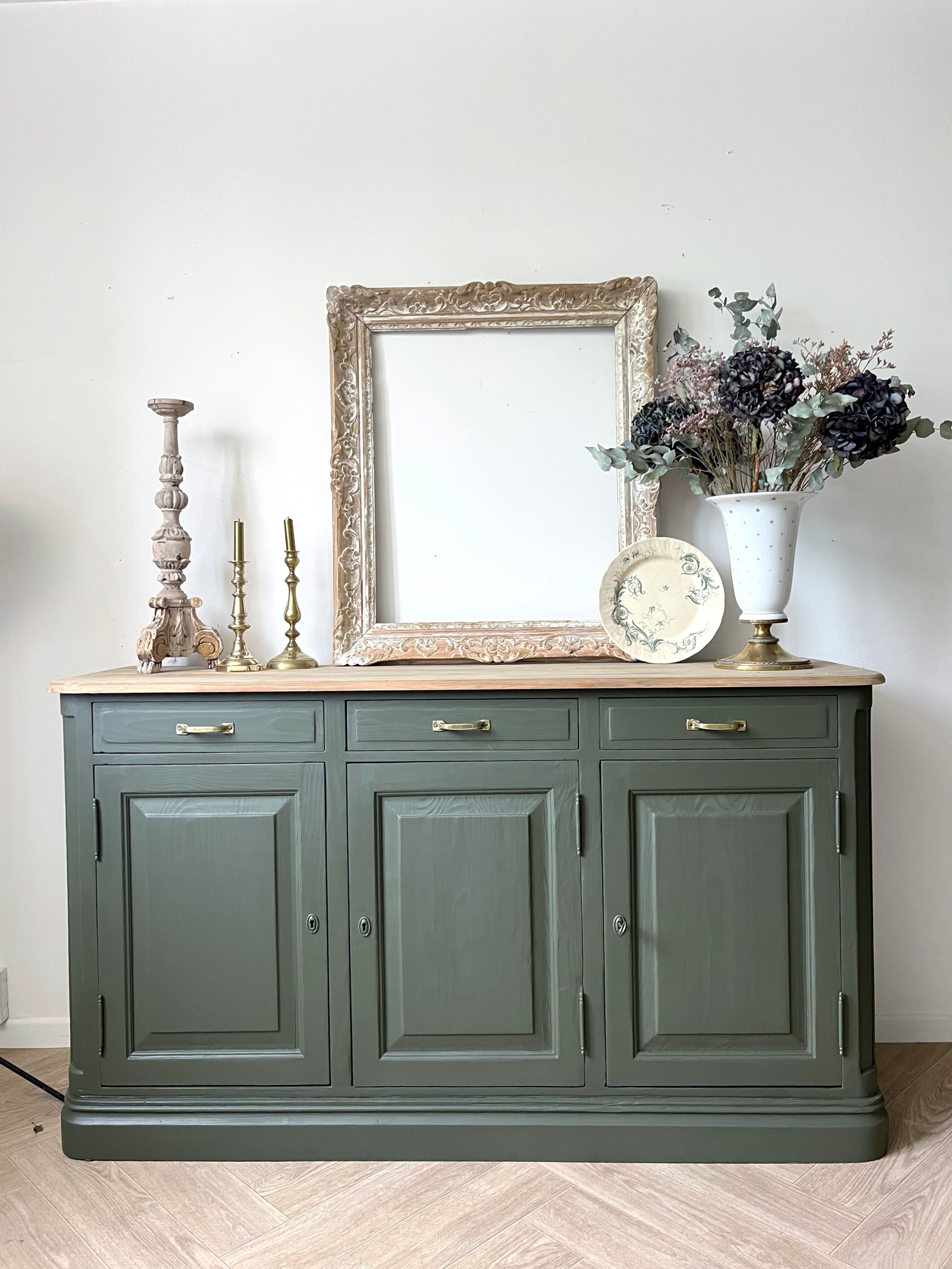 Buffet 3 portes vert terreux