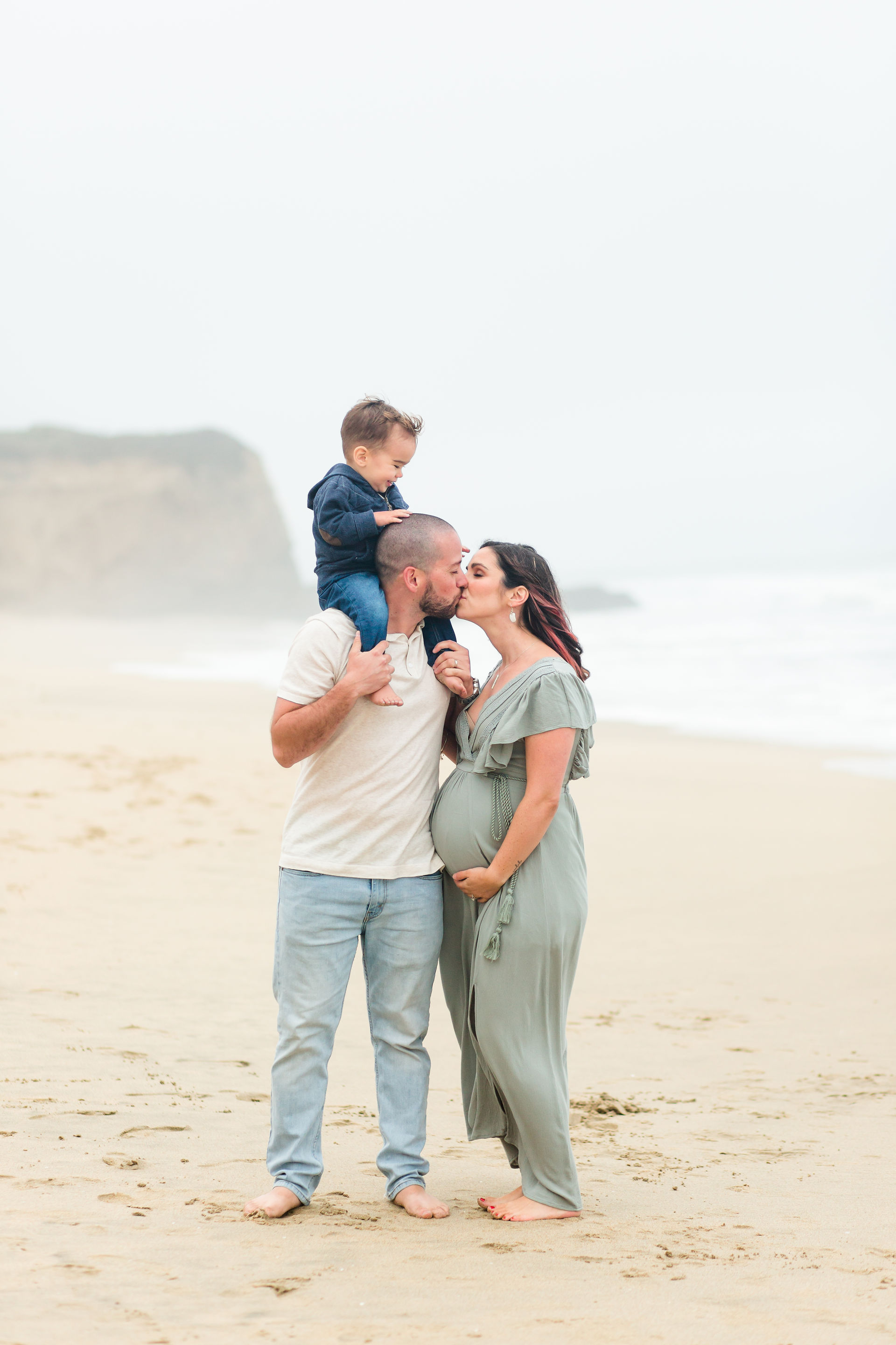 Manhattan Beach Family Maternity Photoshoot hkcreate hk create photographer photography bay area overcast family sage dress white shirt blue jeans light and airy joyful beach maternity