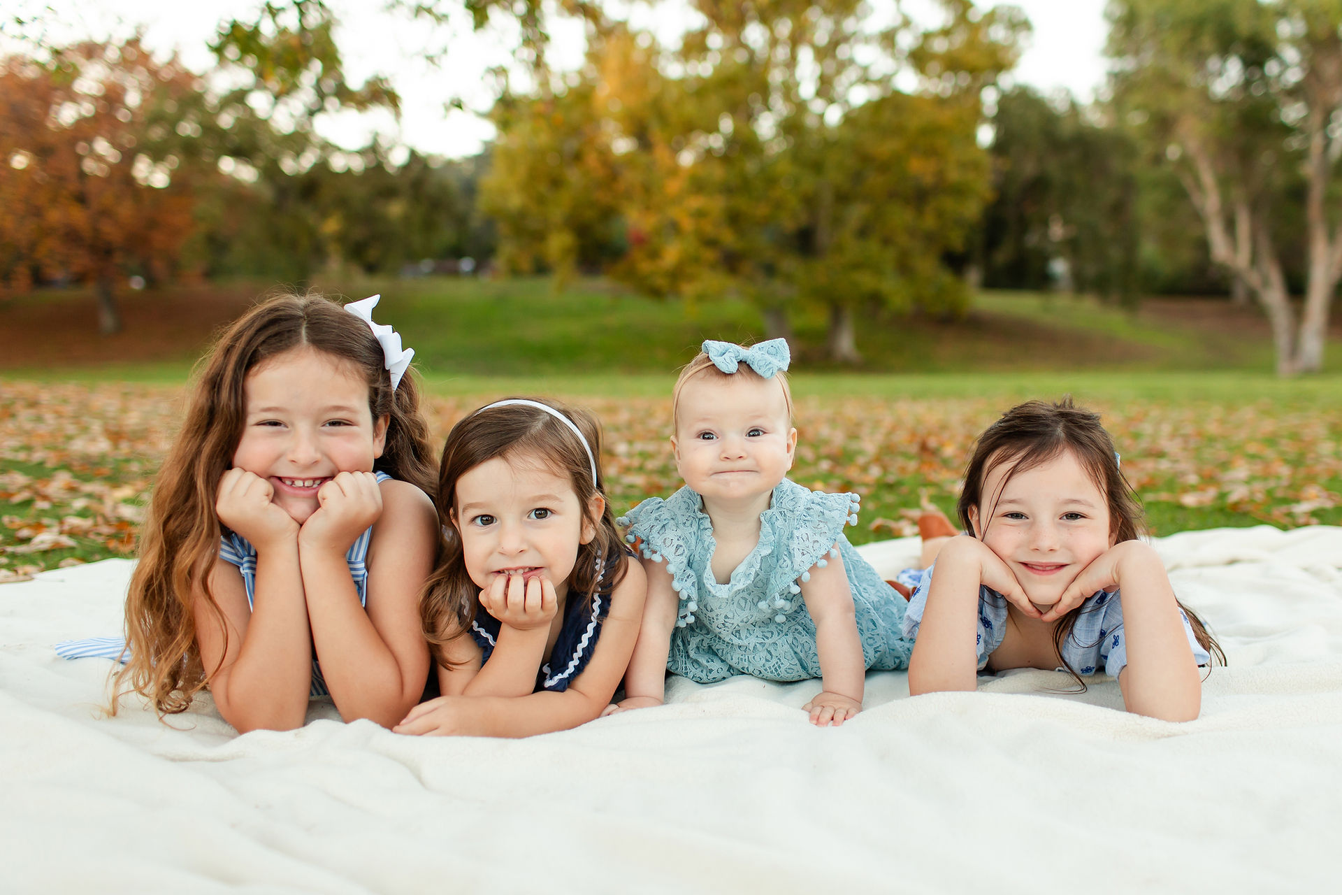 Family of six fall photoshoot at Vasona Lake County Park in Los Gatos by Bay Area Photographers HKCreate