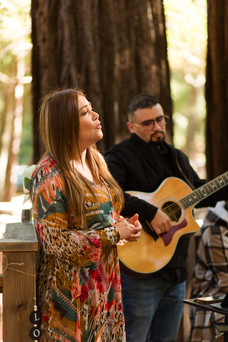 hkcreate bay area photography sanborn county park saratoga california san jose photographers wedding photography forest romantic cute couple intimate forest vow renewal light and airy photography joyful sweet bride groom ceremony