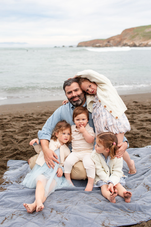 Overcast Beach Family Photoshoot at Rockaway Beach in Pacifica by Bay Area Photographers HKCreate