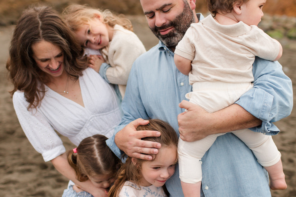 Overcast Beach Family Photoshoot at Rockaway Beach in Pacifica by Bay Area Photographers HKCreate