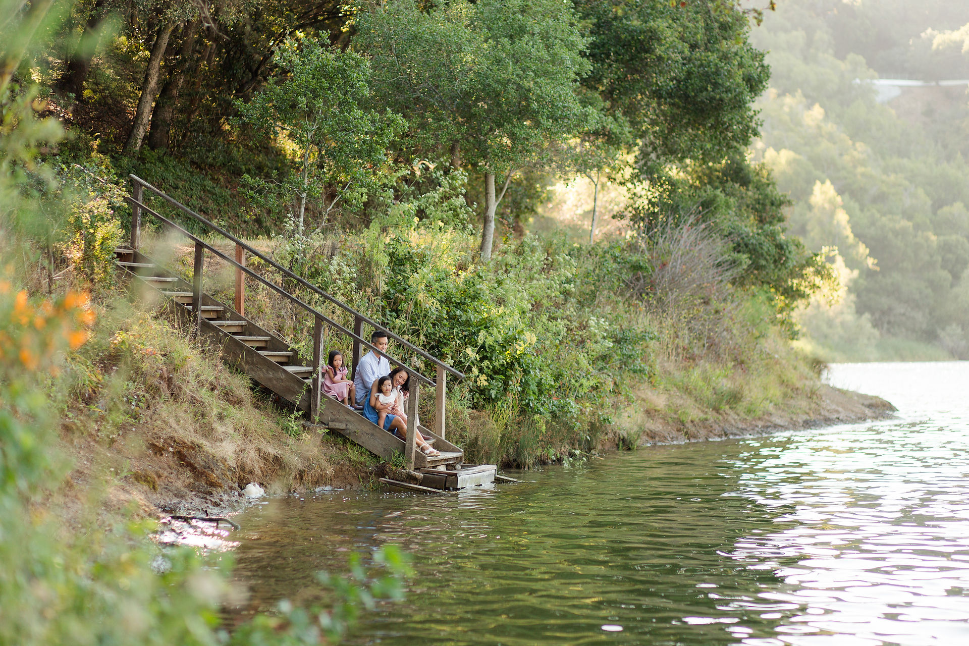 Family of Four Lake Chabot Regional Park Summer Photoshoot in Castro Valley by Bay Area Photographers HKCreate