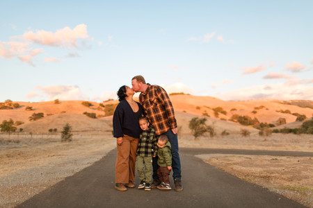Coyote Lake Harvey Bear County Park photoshoot family location bay area photography hkcreate morgan hill mini session family of four playful fun joyful sunset