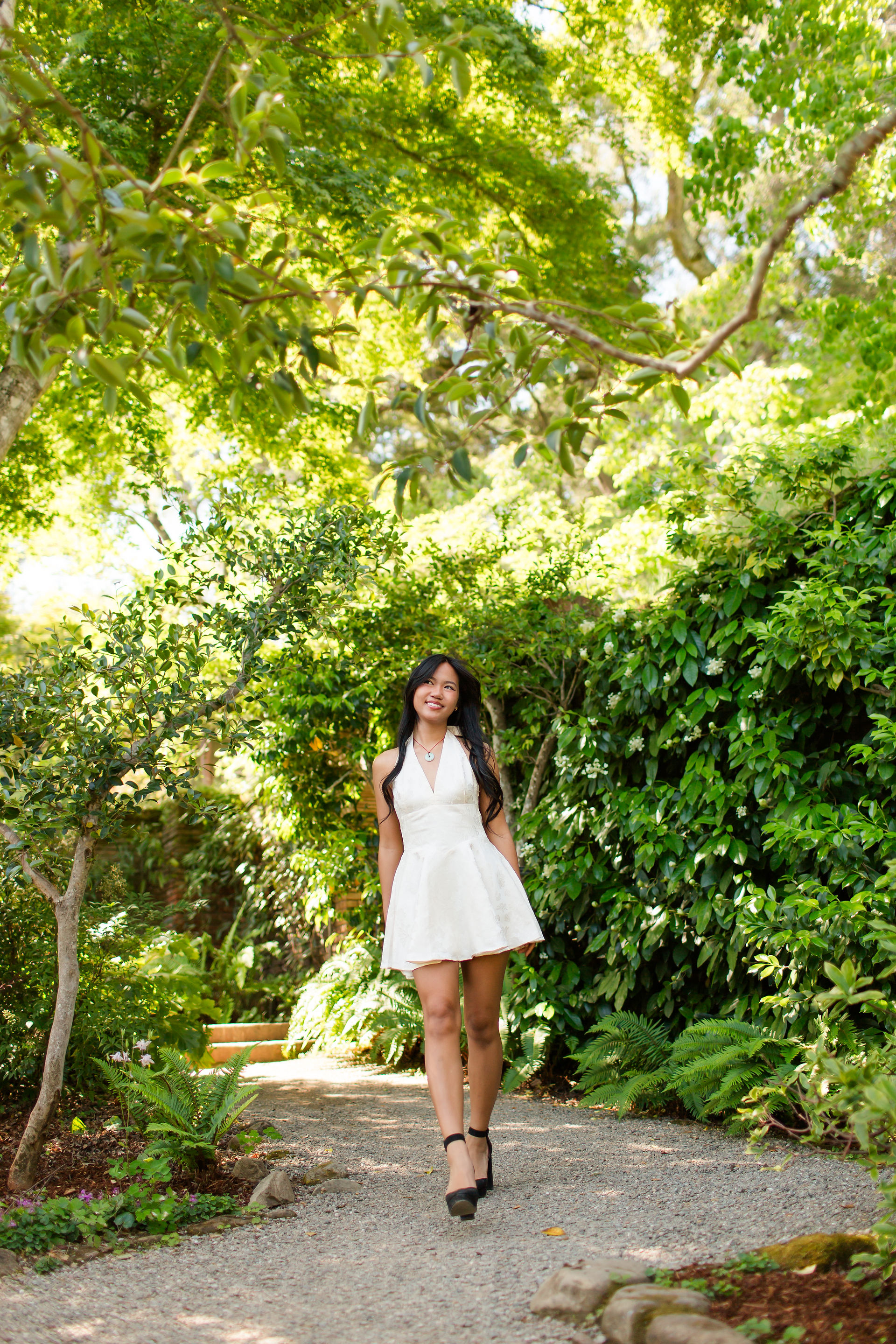 spring high school college graduation photoshoot sisters at filoli house and garden, woodside by bay area photographers hkcreate