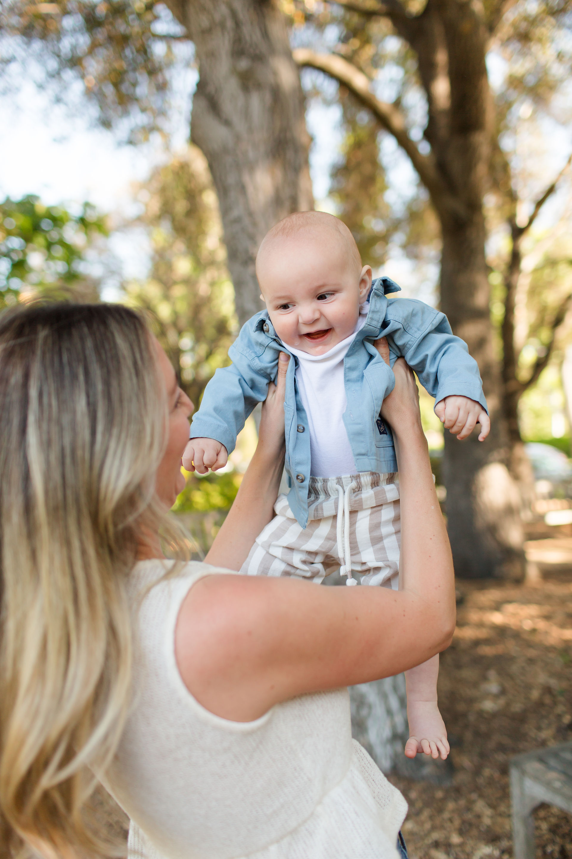 Spring Family Photoshoot at Elizabeth Gamble Garden, Palo Alto by Bay Area Photographers HKCreate