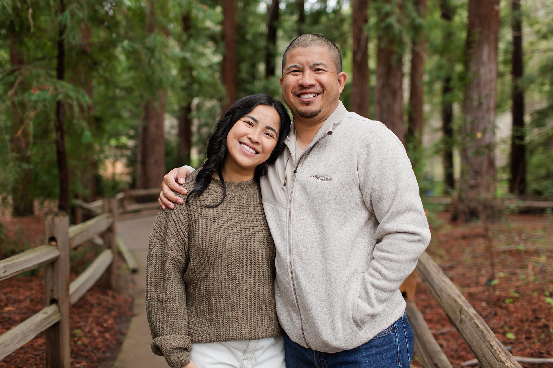 hkcreate bay area photography joyful light and airy san jose photographers northern california photoshoot legacy extended family neutral outfit ideas sweaters brother sister sibling photo
