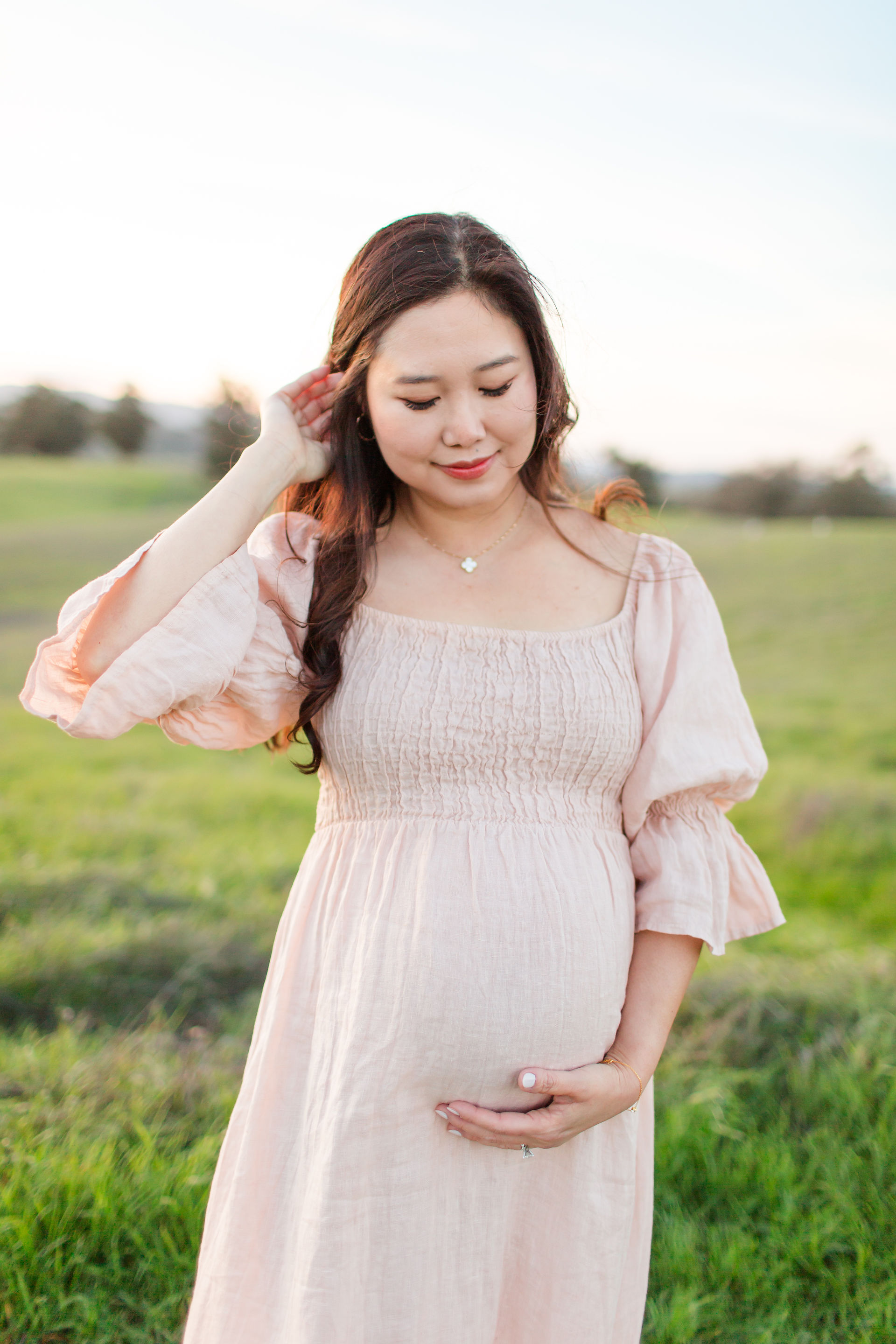 hkcreate bay area photography san jose photographers pearson arastradero preserve palo alto green rolling hills maternity winter family session northern california light and airy photography cute light pink dress golden hour happy joyful maternity session 