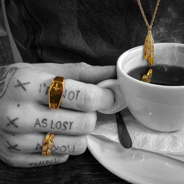 Miniaturbild: The Feather Ring