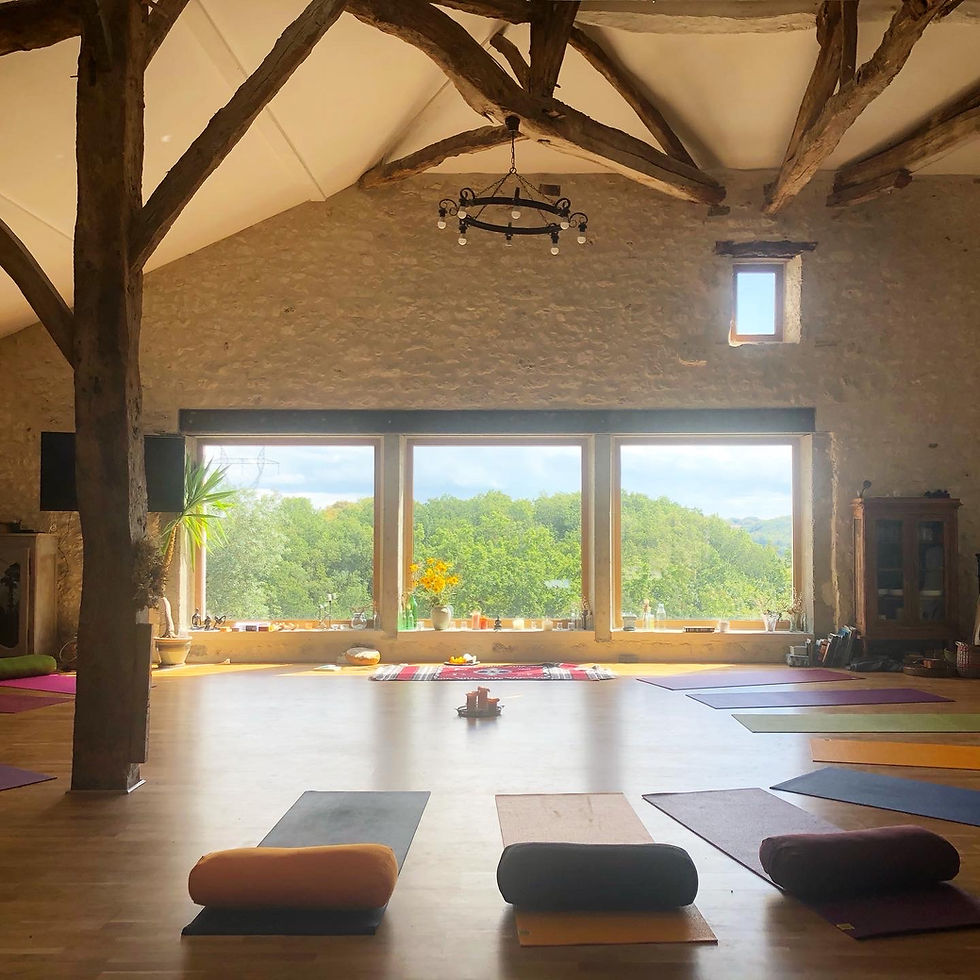 grange-yoga-d5875617-0e36-44e3-8f3a-f1d53a48002b.jpg