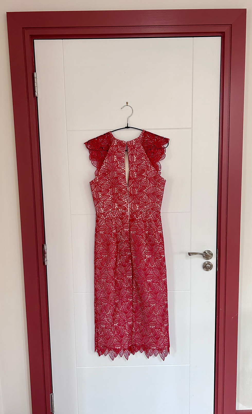 Thumbnail: Small Minuet Guipure Lace Midi Dress