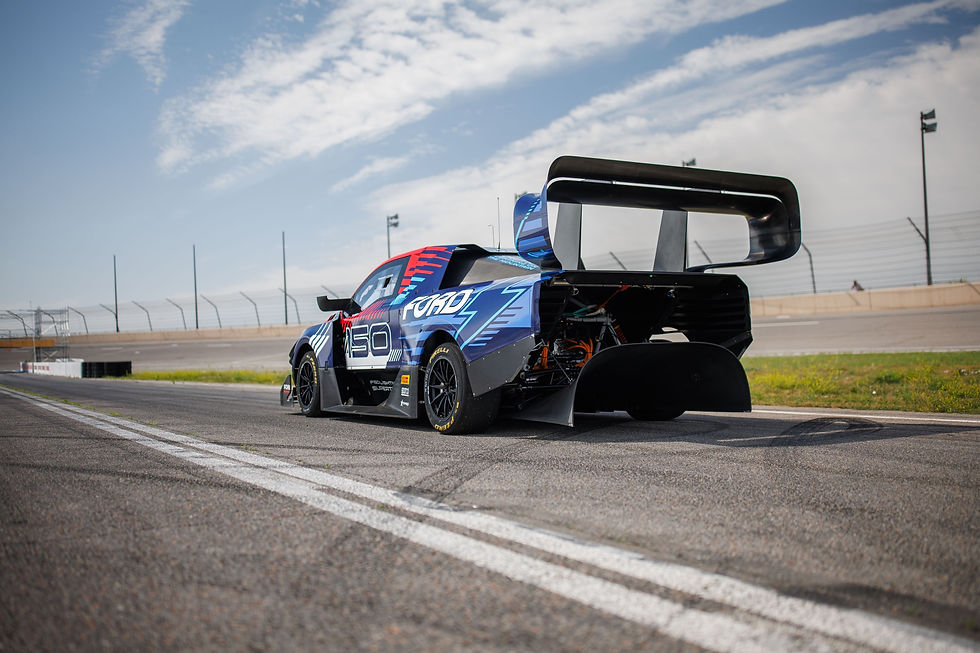 Ford F-150 Lightning SuperTruck quebra recorde em Nürburgring e torna-se a picape mais rápida do lendário circuito